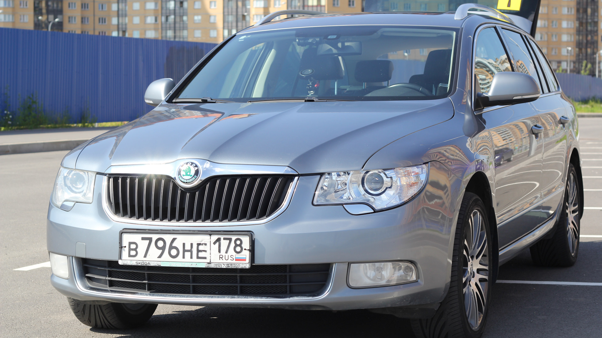 Skoda Superb Combi (Mk2) 2.0 бензиновый 2012 | Реактивный Сарай на DRIVE2