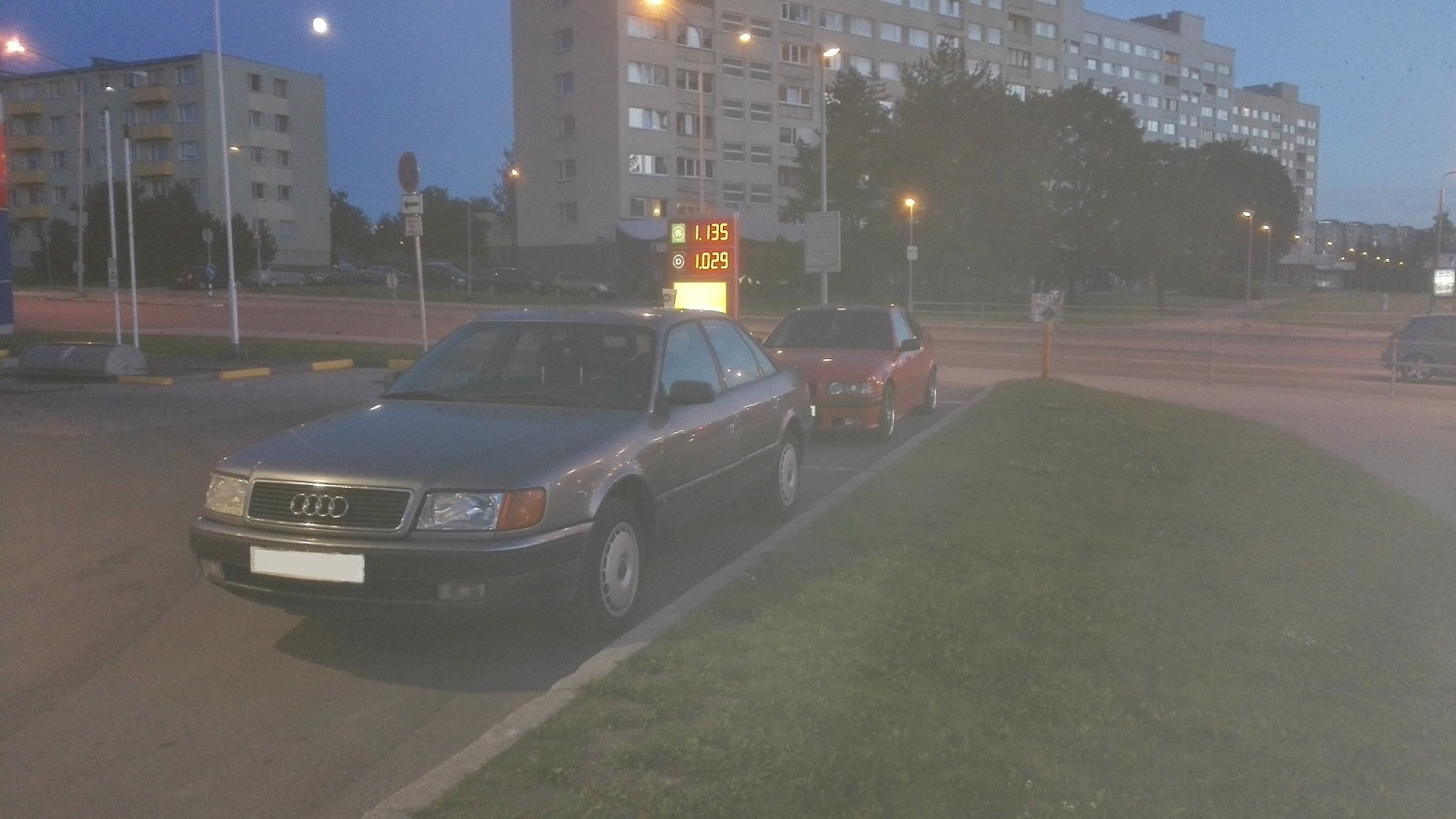 Audi 100 (C4) 2.6 бензиновый 1993 | 