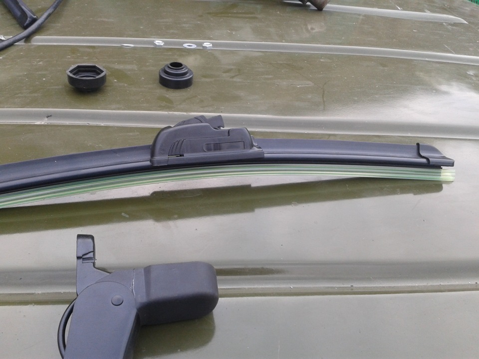 Форсунка омывателя уаз 452. Трапеция дворников уаз буханка. Моторчик дворников уаз хантер. Замена дворников уаз. Efp 31514 ntynjdfyysq зашита верхних дворников.