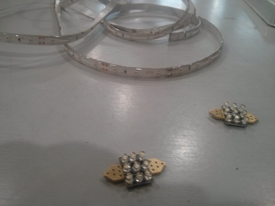 Подсветка открытия дверей и замена лампочки в люстре. — Mazda Demio (2G ...