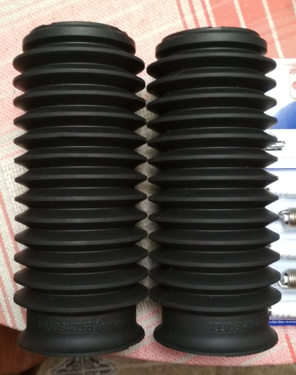 Оригинальные сильфоны — Volvo XC70 II