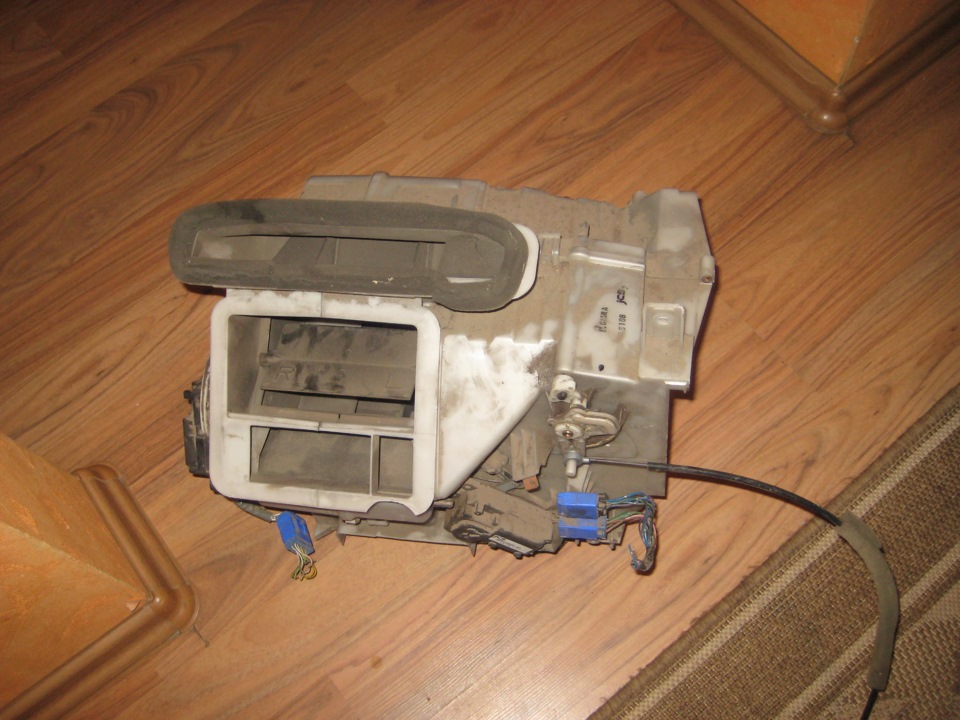 продам печку — Mazda 626 IV (GE), 1,8 л, 1993 года | запчасти | DRIVE2