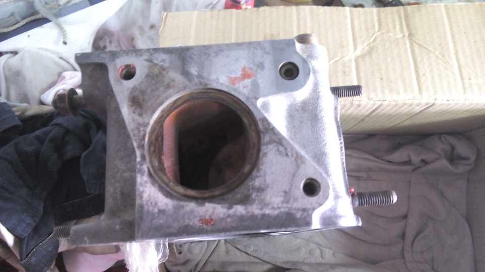 Течь антифриза из под корпуса термостата! — Opel Omega A, 2 л, 1992 ...