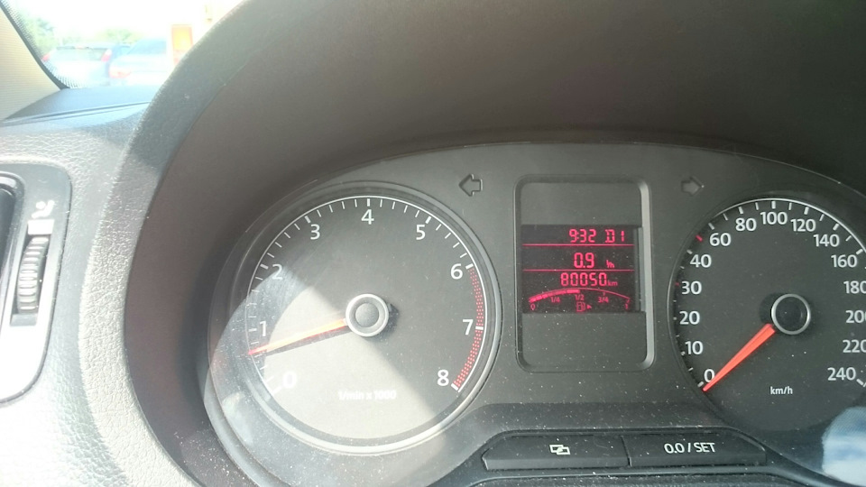 На холостых повышенный расход — Volkswagen Polo Sedan, 1,6 л, 2014 года ...