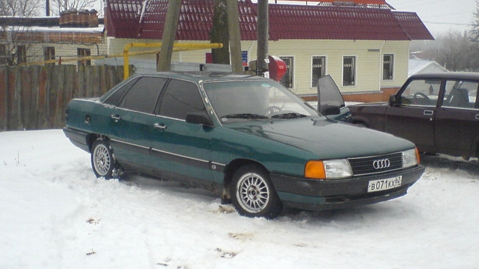 Ауди 100 кз. Ауди а100 89. Audi 100 vs 200.