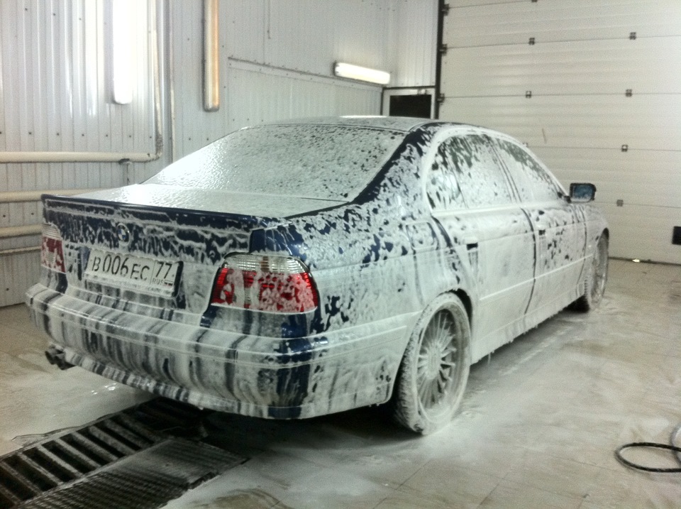 как снять переднюю стойку на BMW e39