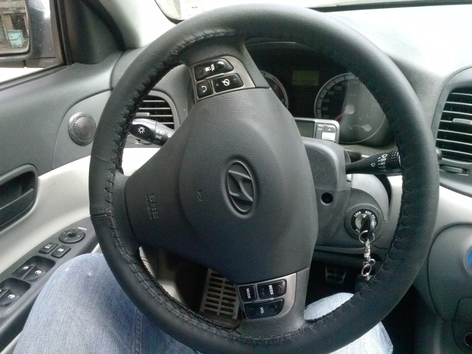 коженая оплетка руля вариант первый, пробный =) — Hyundai Accent (3G ...