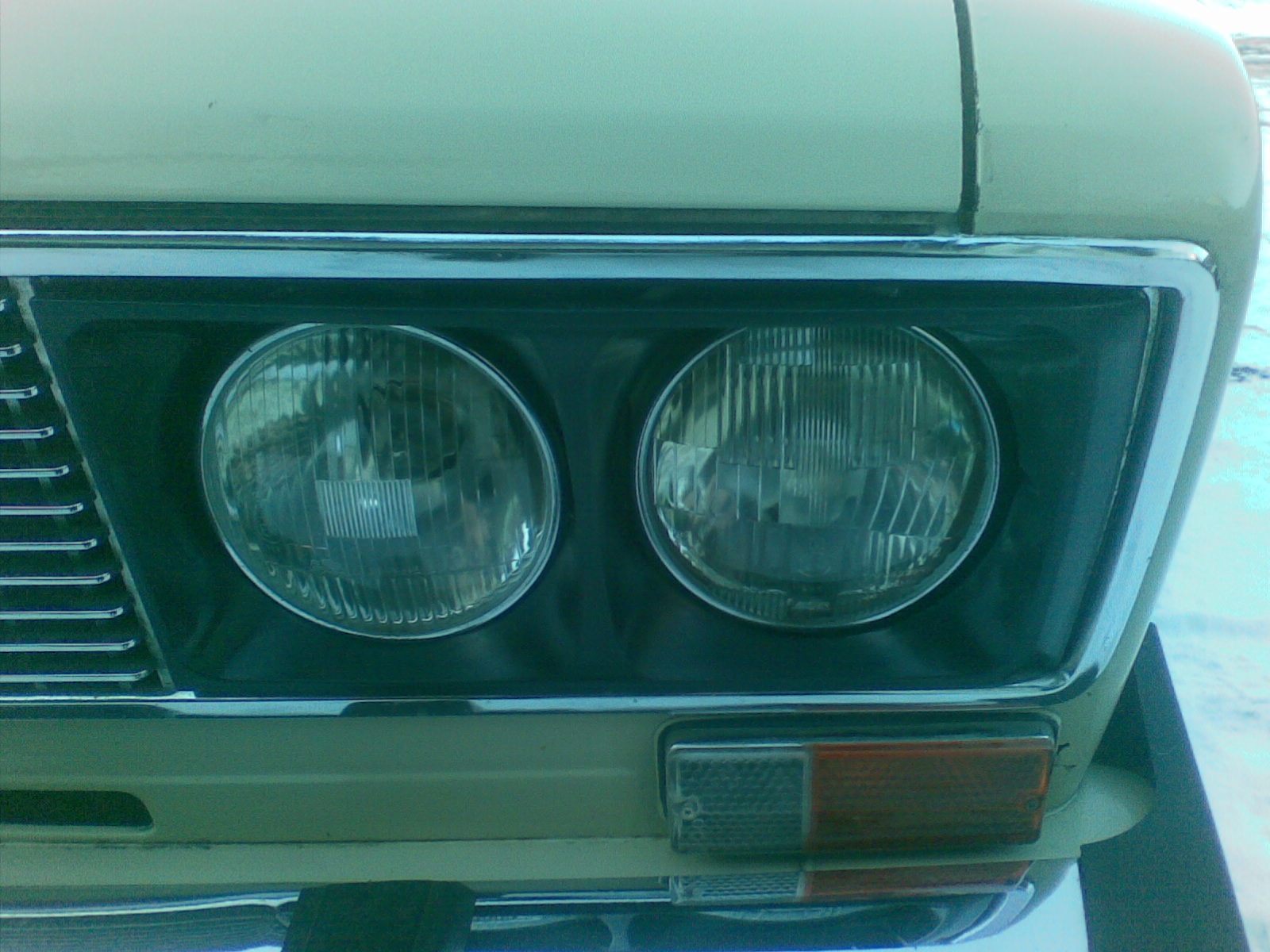 крепление передних фар — Lada 2106, 1,6 л, 1979 года | просто так | DRIVE2