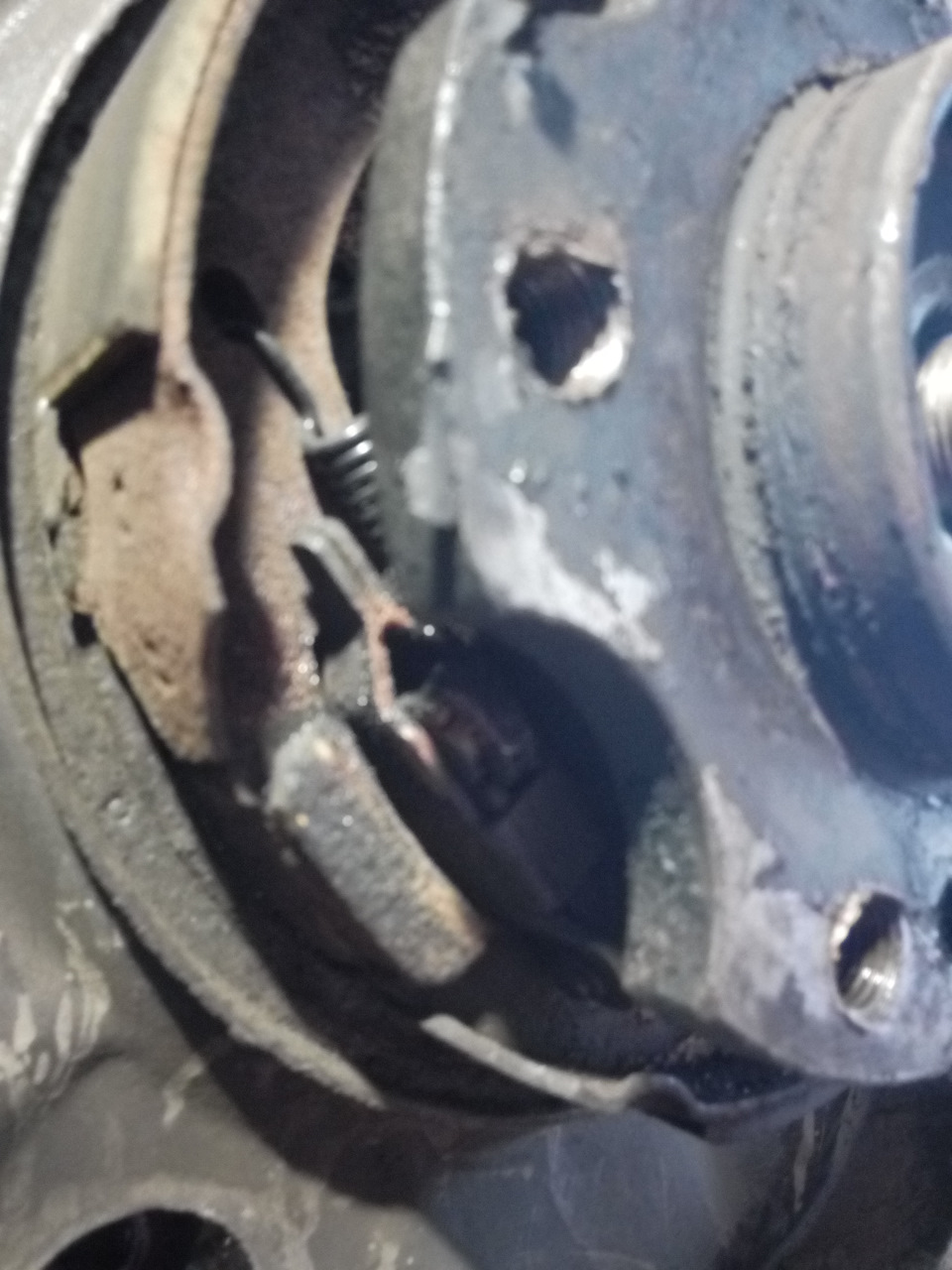 3 — SsangYong Rodius