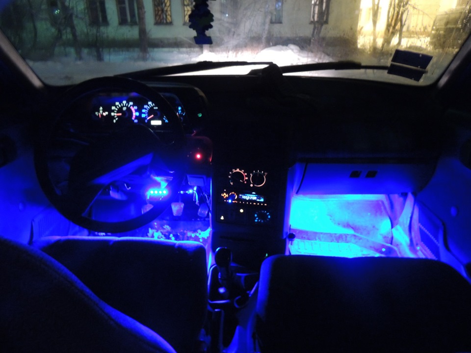 Подсветка ног — Lada 21110, 1,5 л, 2000 года | другое | DRIVE2