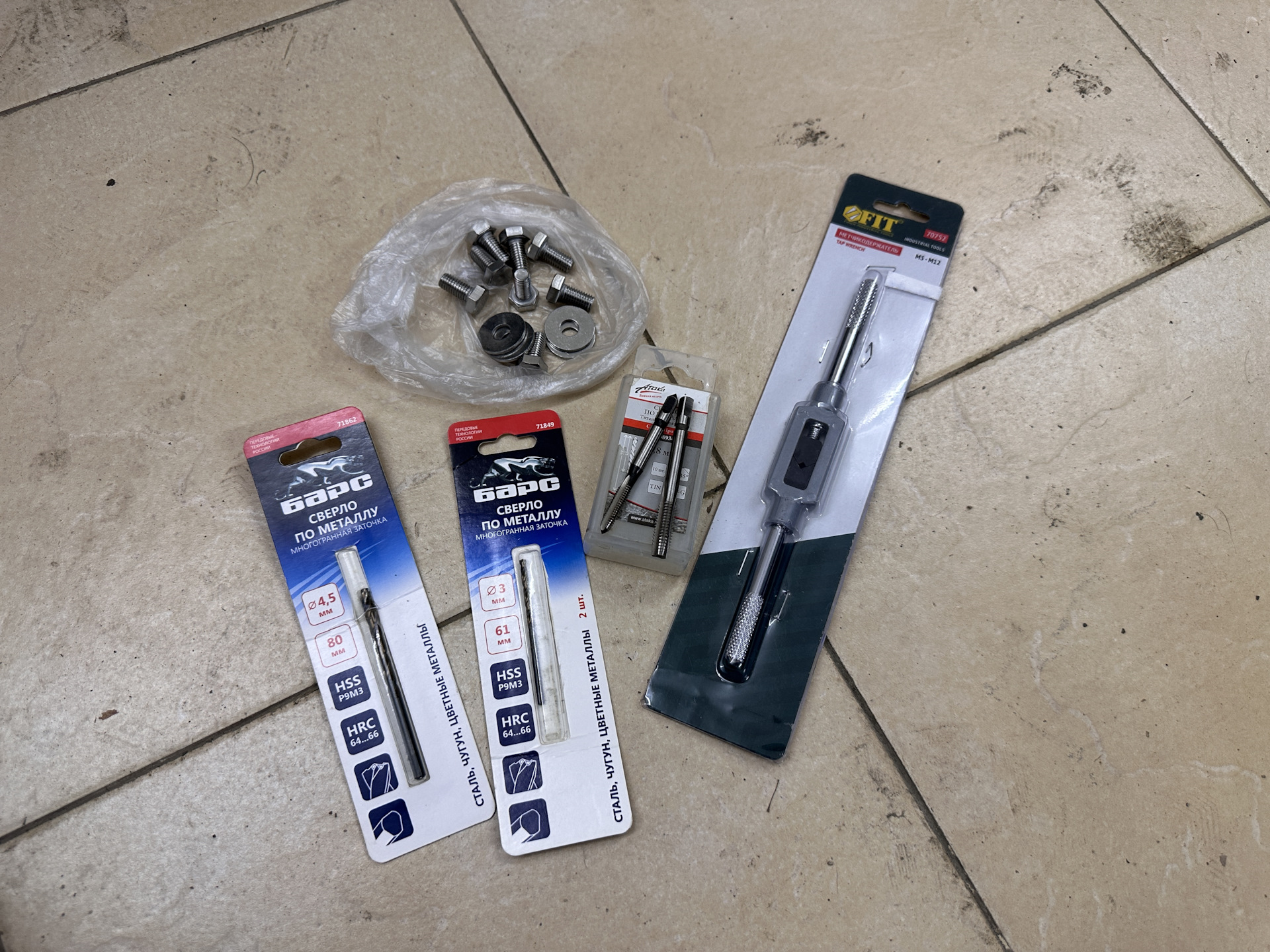 Установка пыльника двигателя. — Skoda Octavia A5 Mk2, 1,8 л, 2011 года ...