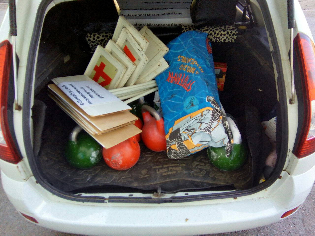 Занижать нужно правильно или 490+ кг в багажнике — Lada Приора ...