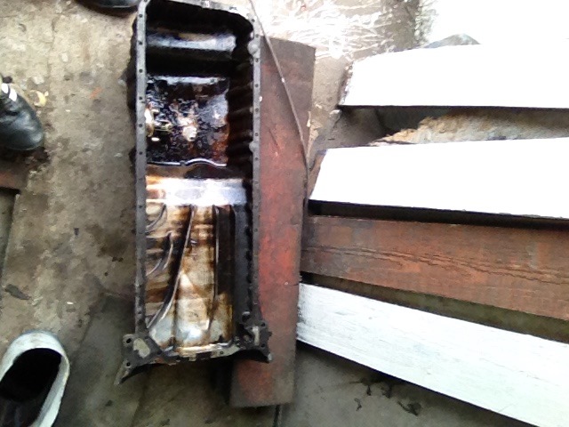 Замена пробитого поддона — или "Пили пружины, сади его на землю ...