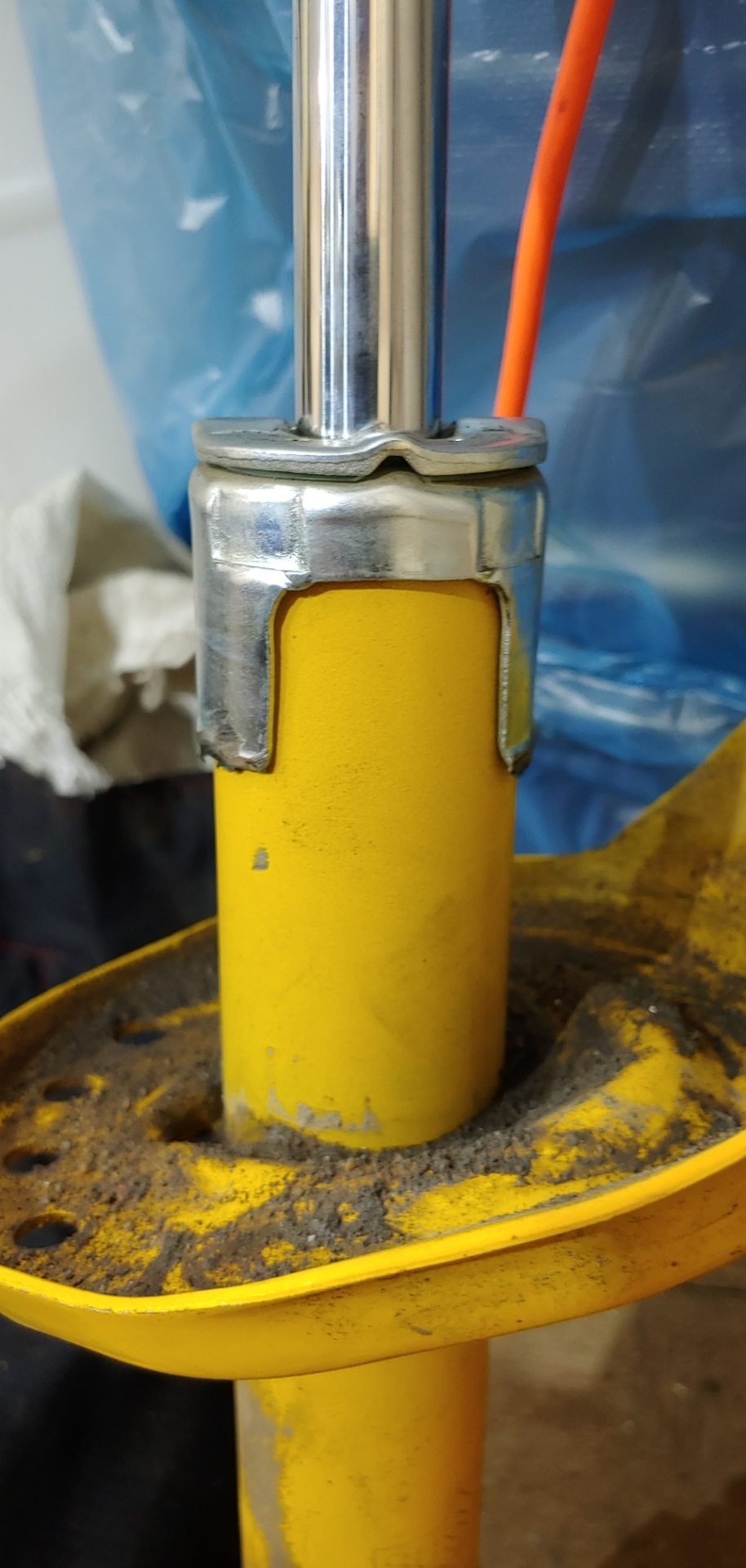 Замена пыльников на передних стойках — Honda CR-V (RE), 2 л, 2008 года ...