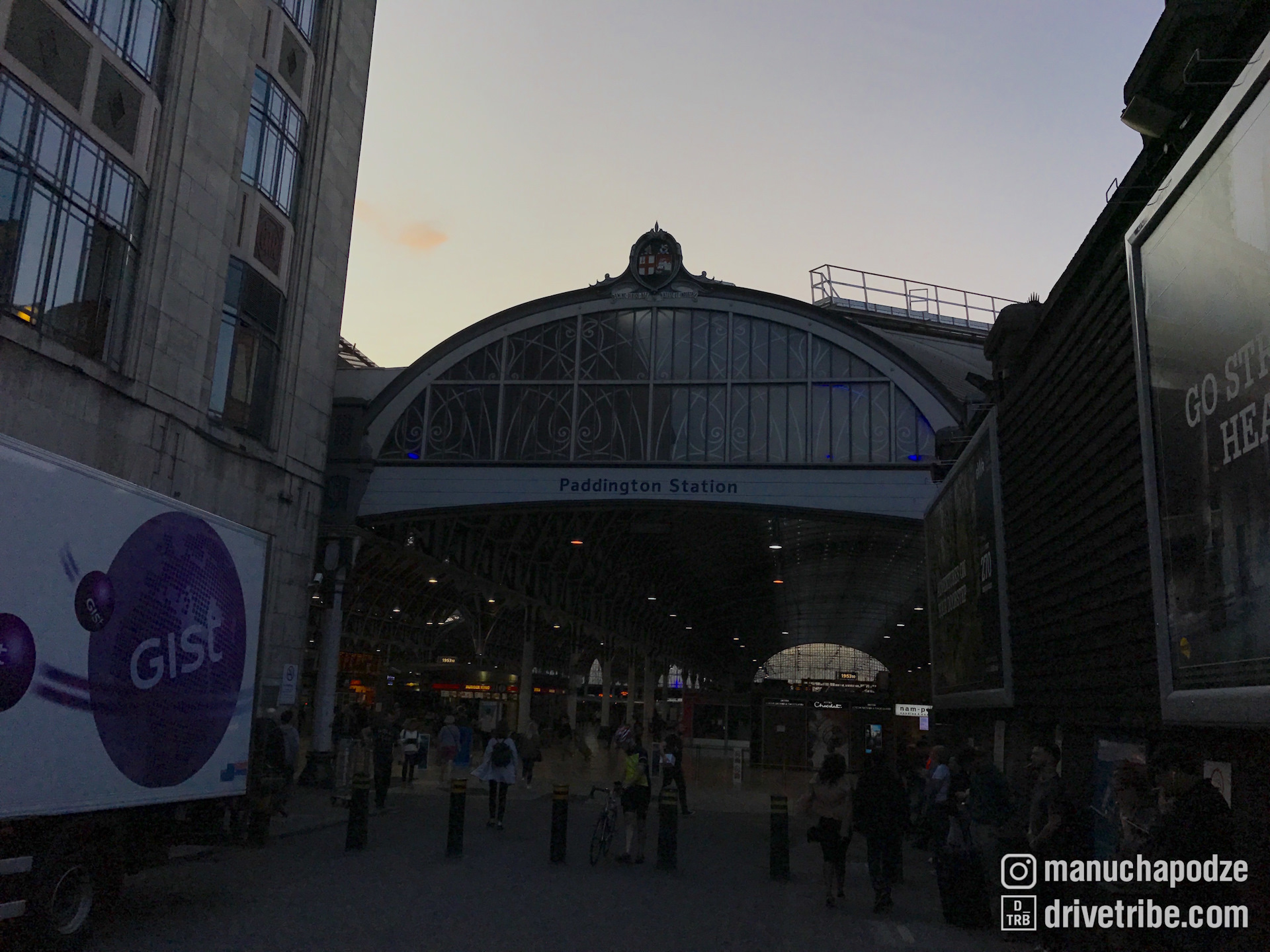 London drive. Варшава метро Центрум. Warsaw Poland Central Bus Station. Warsaw Centre (эту остановку так же называют дворец культуры или метро Centrum);. Исталяца цена ТЦ.