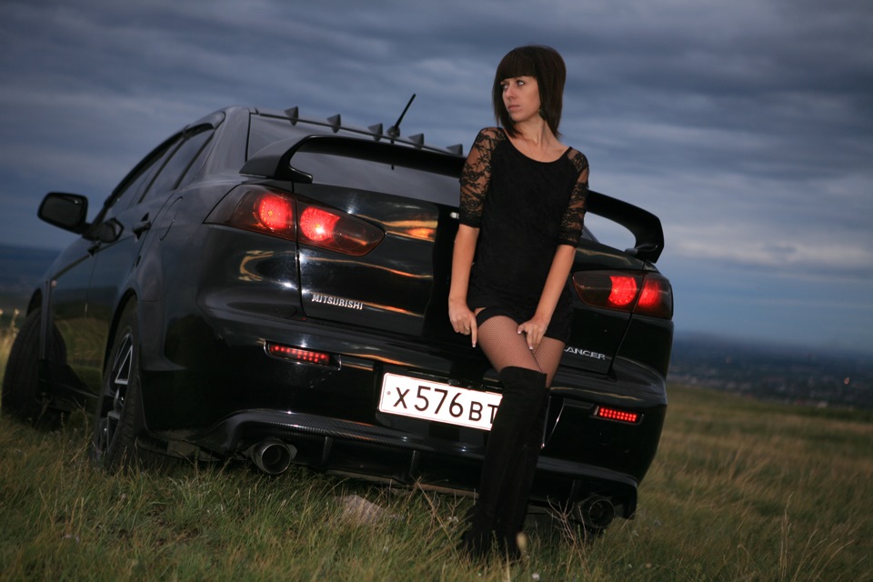 Mitsubishi Lancer 10 girl