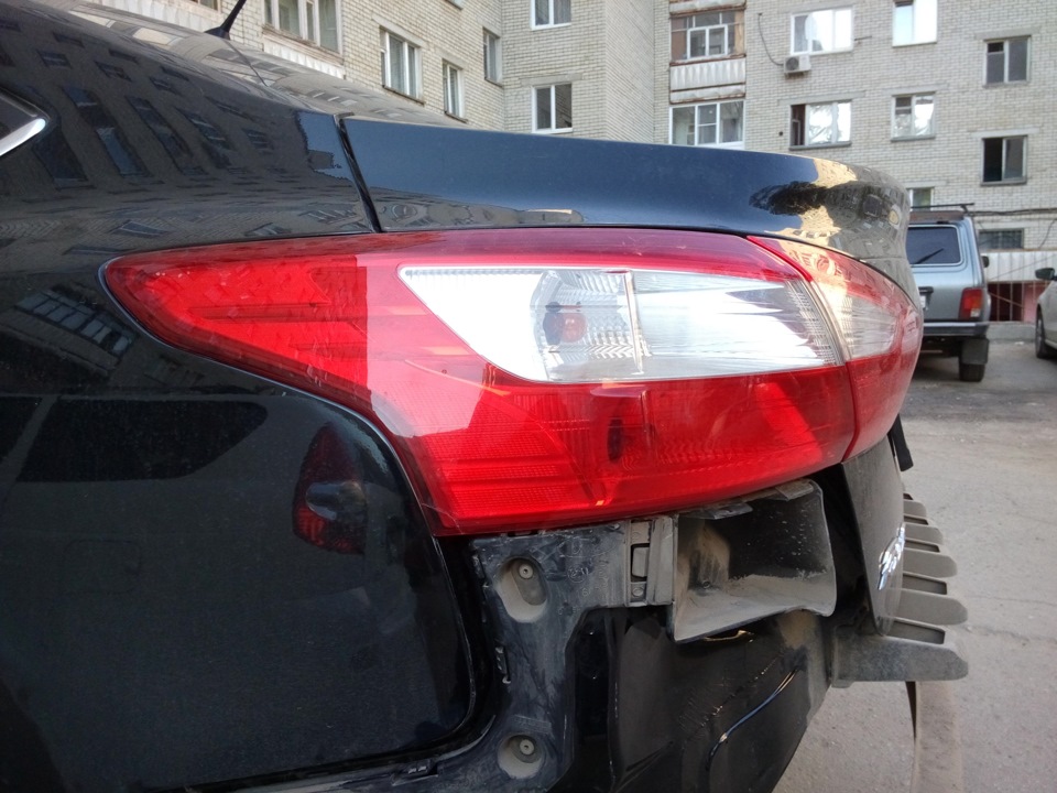 Фонарь (временно) — Ford Focus Sedan III, 1,6 л, 2011 года | своими ...