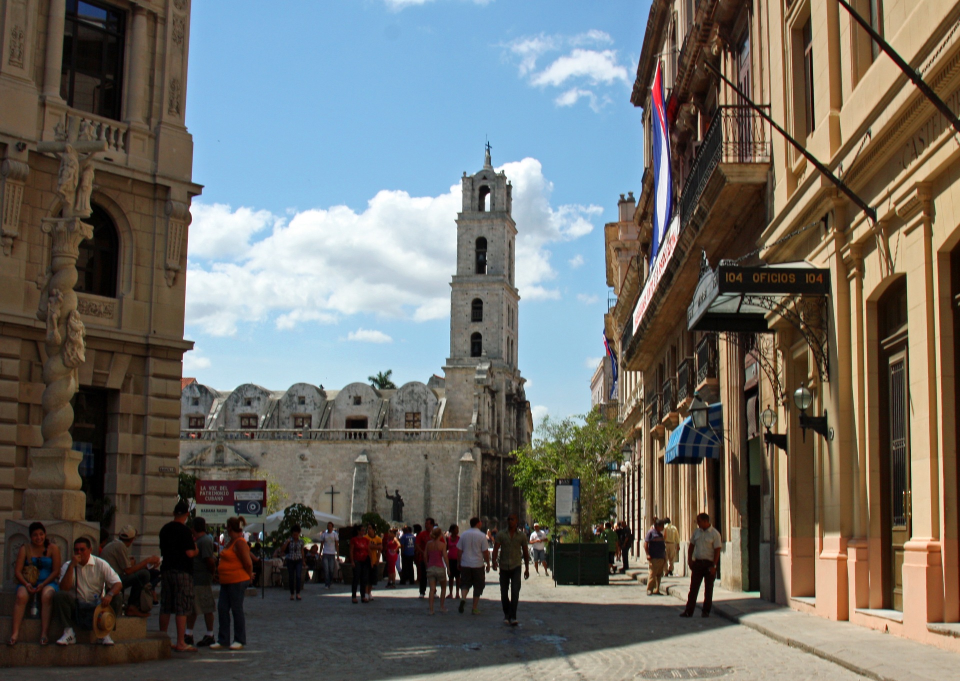 Гаванная 1. Бари Piazza Umberto l. Бари Piazza a. Morro. Kirche von San Francisco de Paulo Куба. Город Овьедо Флорида.