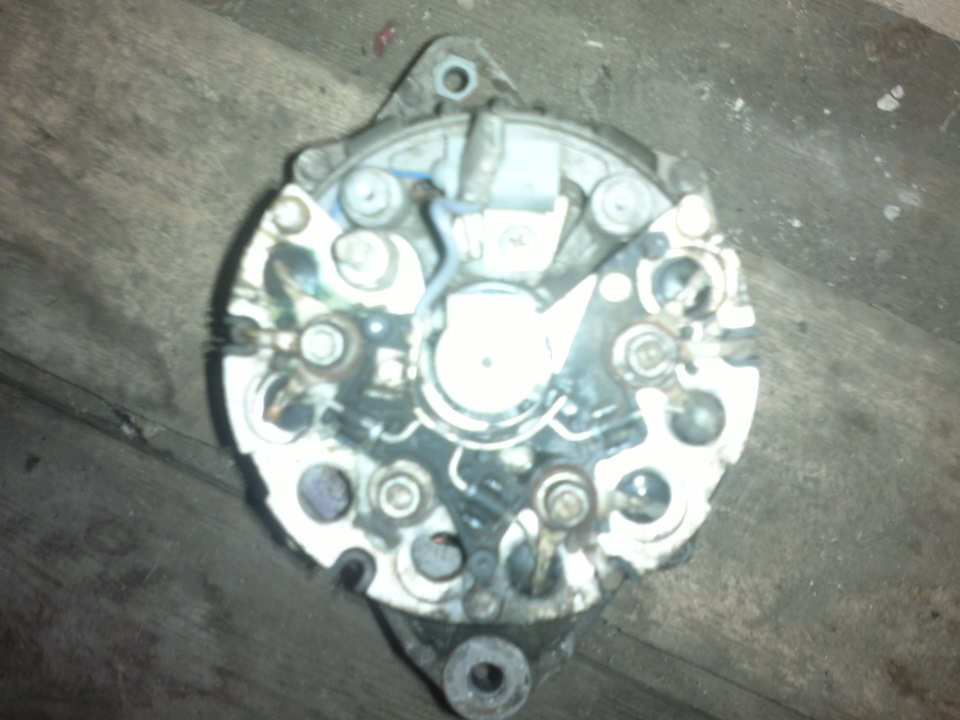 Установка трехуровневого регулятора напряжения — Lada 4x4 3D, 1,7 л ...