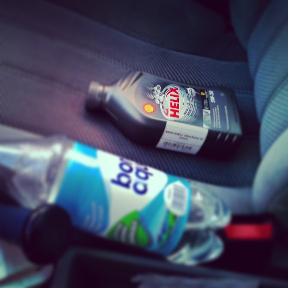 доливка масла, двигатель постоянно в отсечке — BMW 5 series (E34), 2 л ...