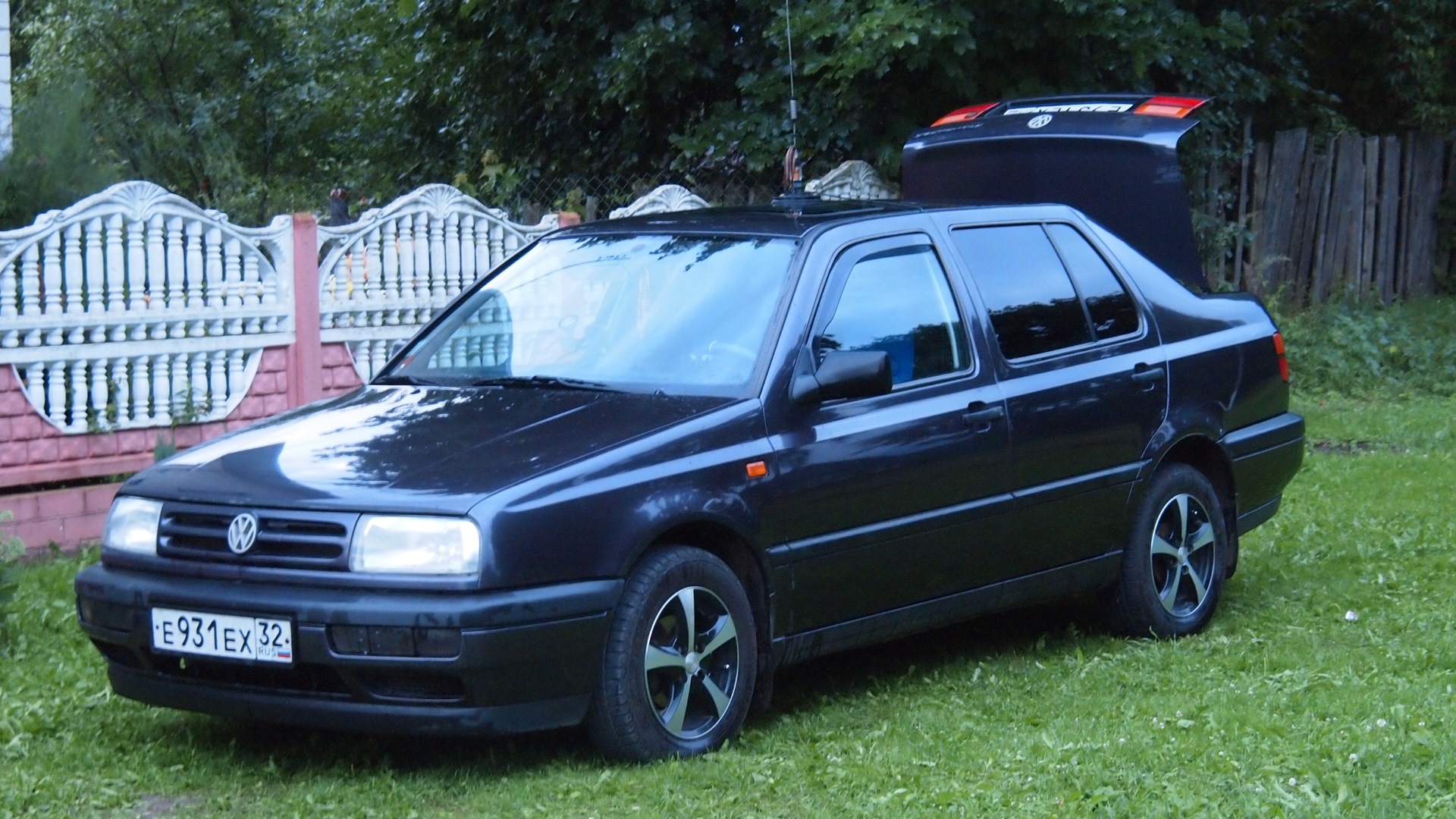 Volkswagen Vento черный