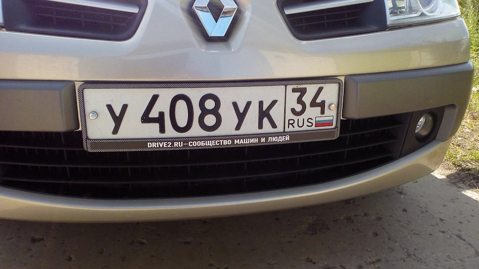 Номерные рамки(Карбон&D2) — Renault Megane II, 1,6 л, 2006 года ...