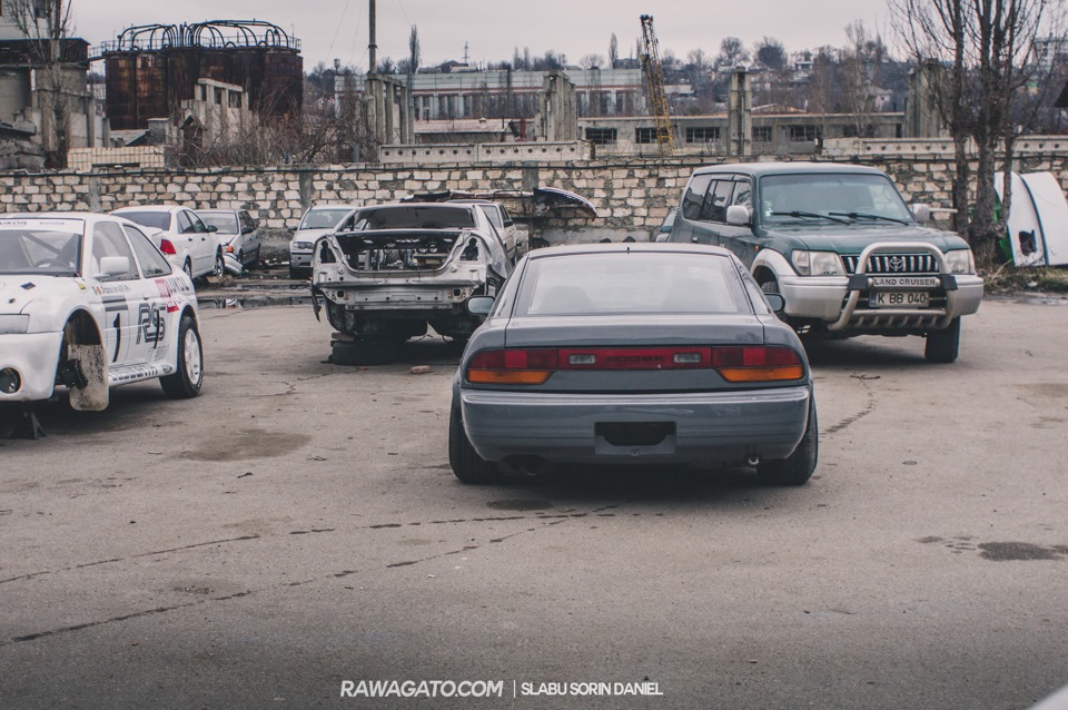 тут еще бампер не подогнан. — Nissan 200SX (S13)