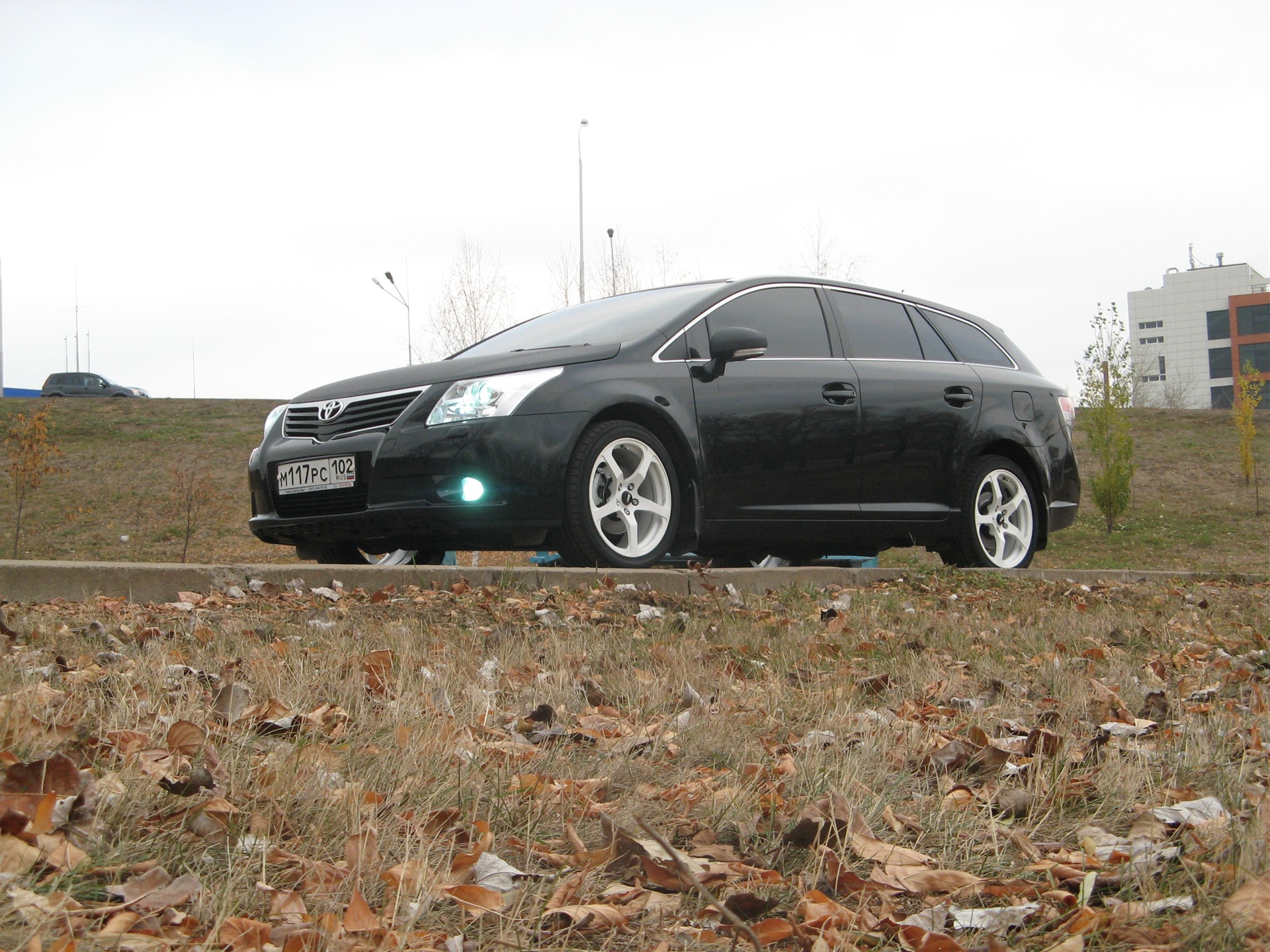      31102010 Toyota Avensis 18 2009