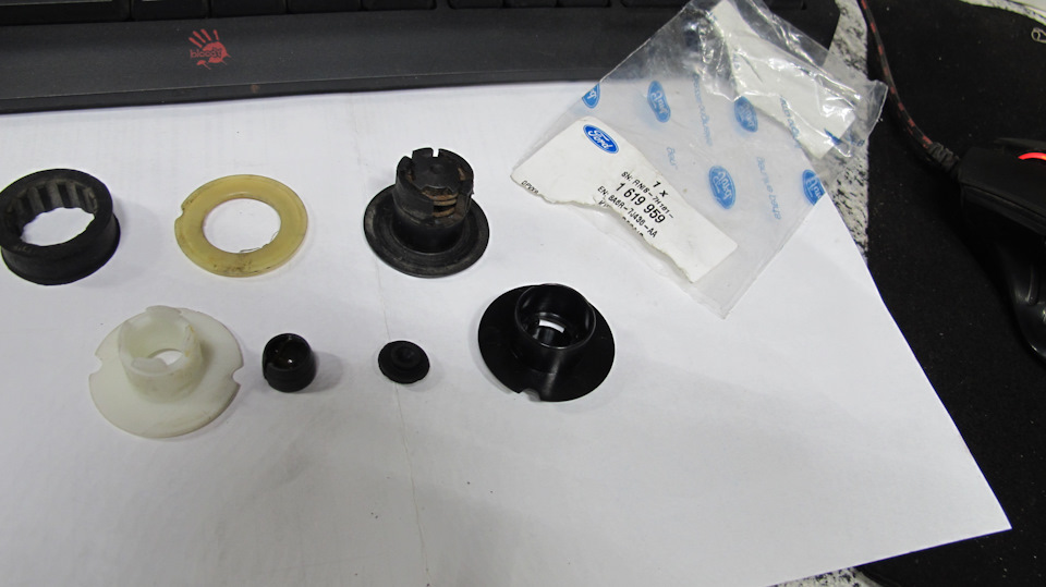 Фото в бортжурнале Ford S-Max (1G). Запчасти на фото: 1619959