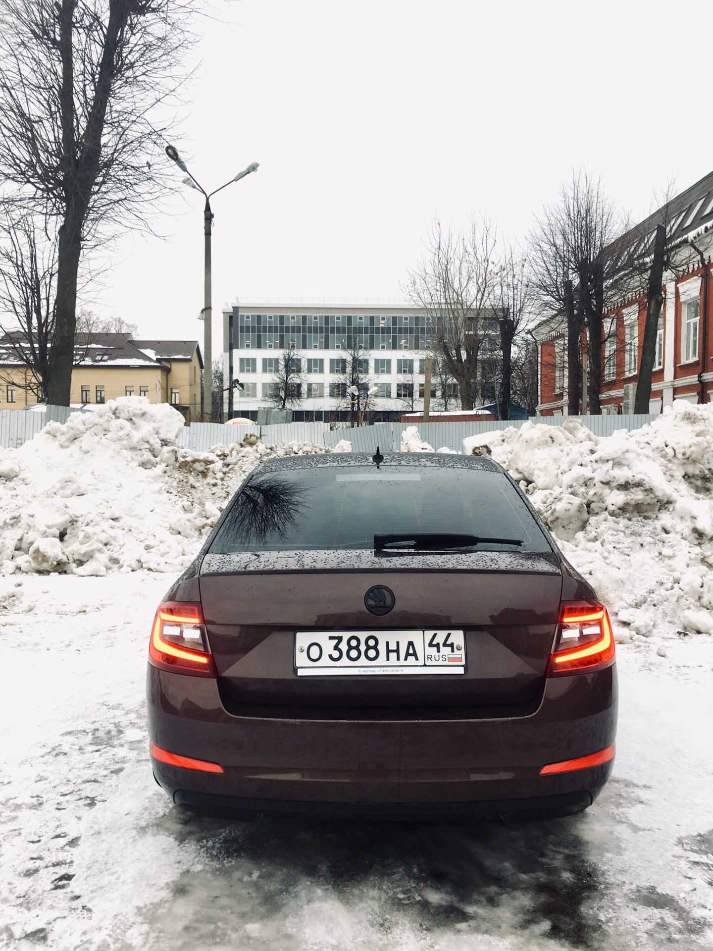 Фонарь задний skoda octavia a7