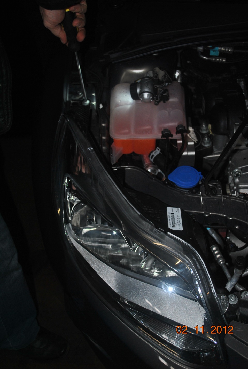 Лампы освещения установленные в автомобиле Форд Фокус 2.