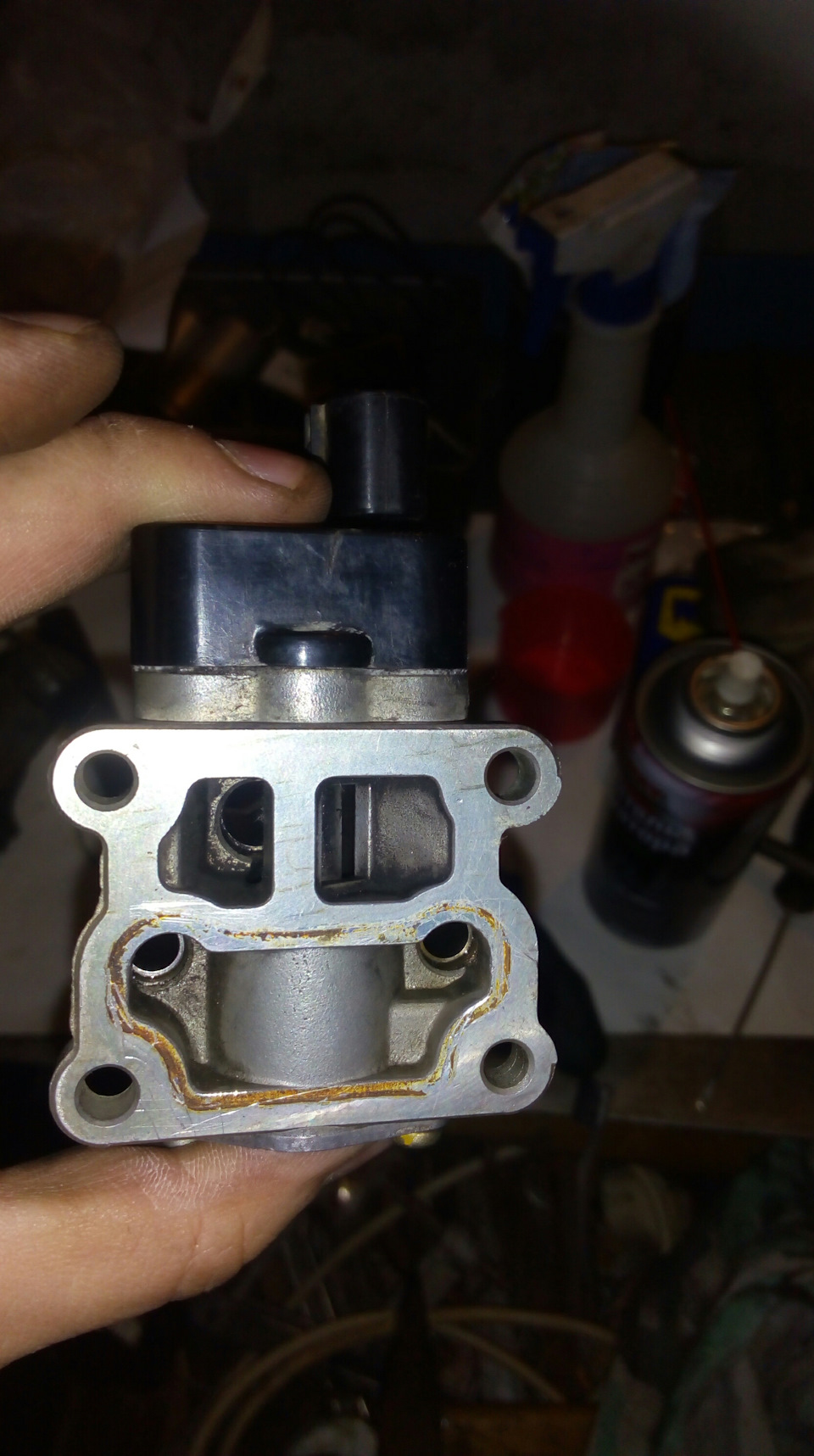 Промыл дроссельную заслонку — Toyota Gaia, 2 л, 2000 года | своими ...