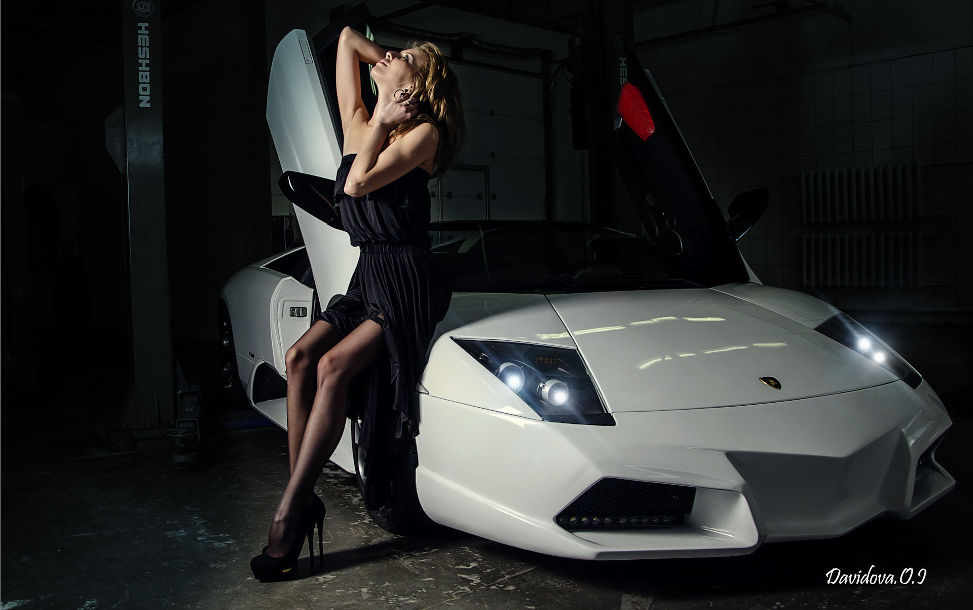 Катрин ламба. Ламба с девушкой. Lamborghini и девушки. Девушка на Ламборгини. Красивая девушка и Ламба.