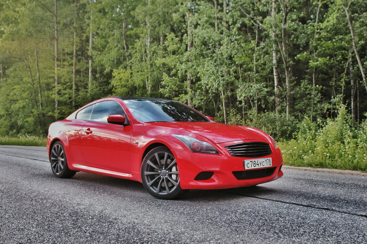 Красная 37. РОЛЬФ g37 Coupe. Infiniti g37 Coupe аккумулятор. Infiniti g37 Coupe 20 inch Red.