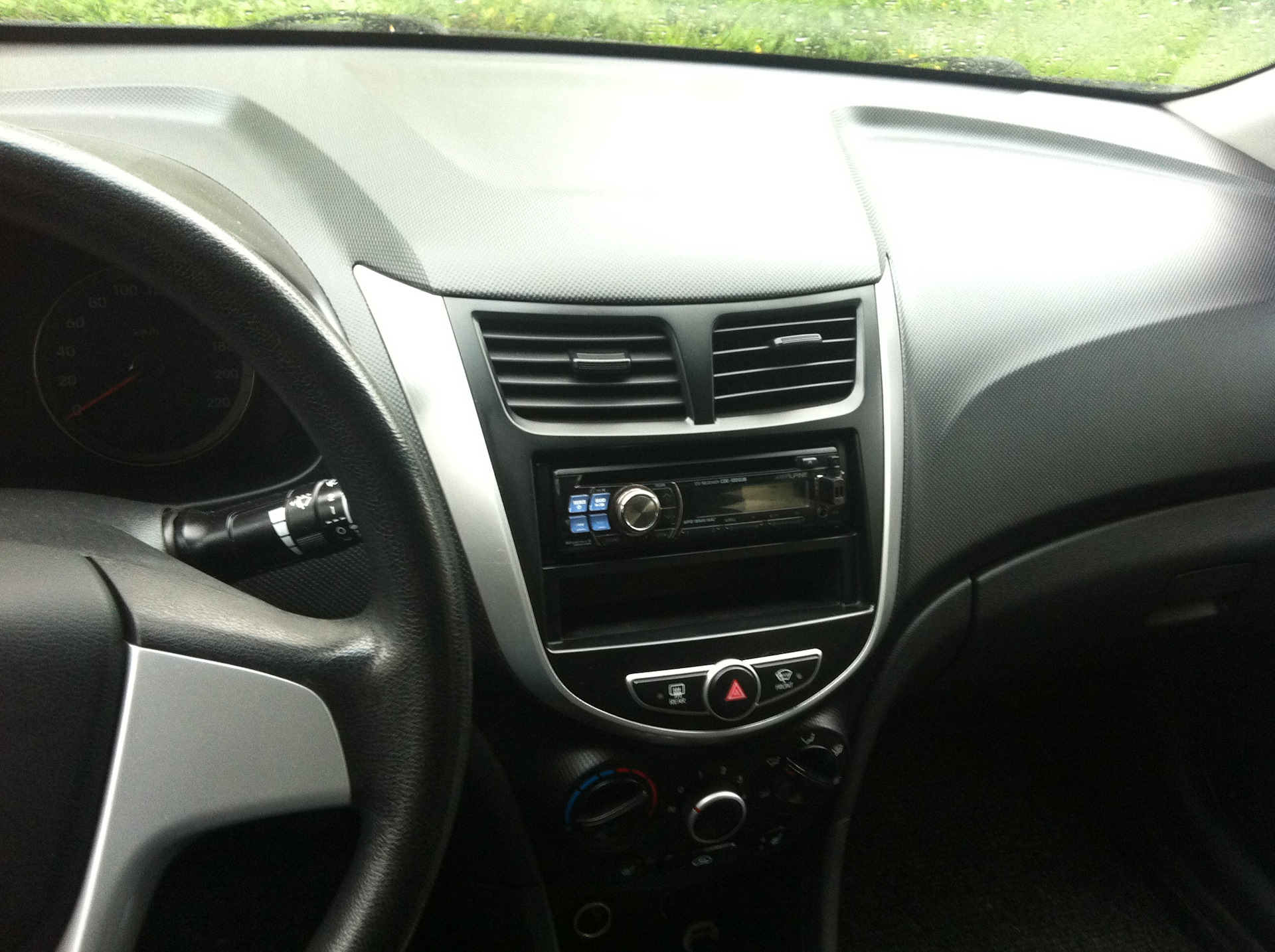 Hyundai solaris 1 магнитола. Магнитола 1 din Solaris.