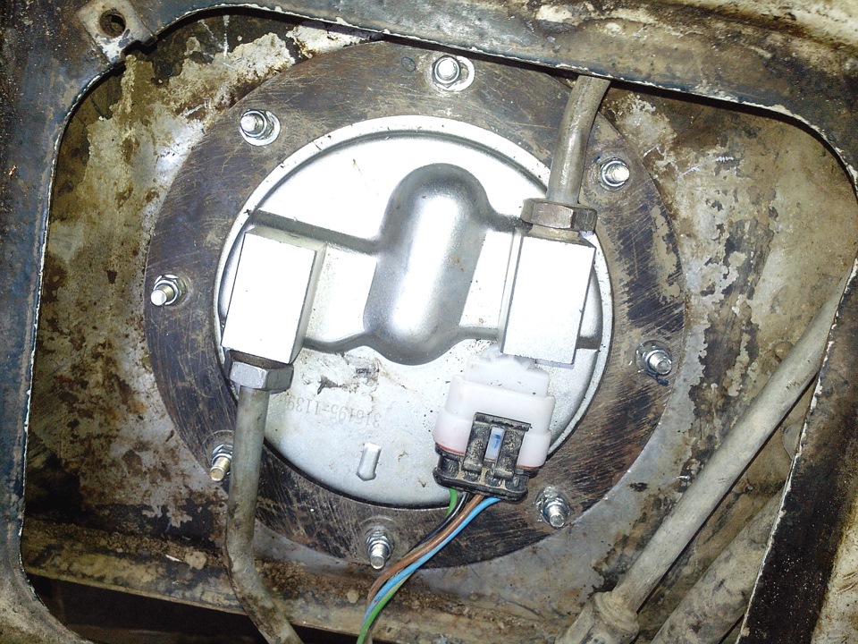 Проблема с болтиками на бензобаке РЕШЕНА! + зазор свечей ! — УАЗ 315195 ...