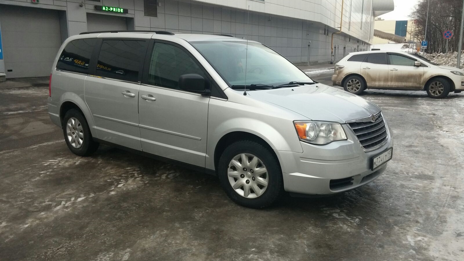 Двигатель крайслер таун кантри. Chrysler Town Country 2003.