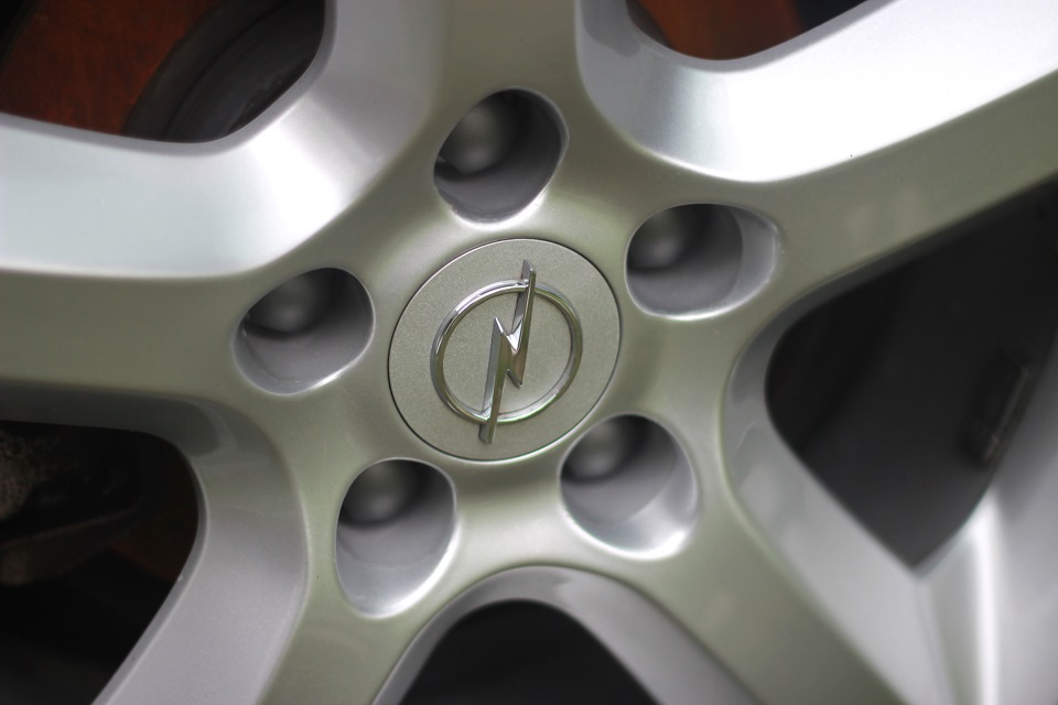 Декоративно-защитные колпачки на колесные болты — Opel Zafira B, 1,7 л ...