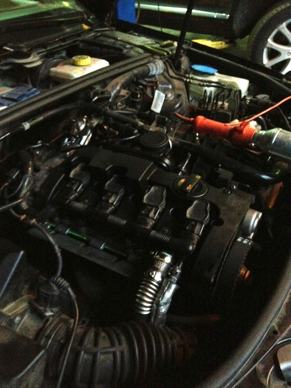 Замена ГРМ, цепи, распредвала, ТНВД — Audi A4 (B7), 2 л, 2007 года ...