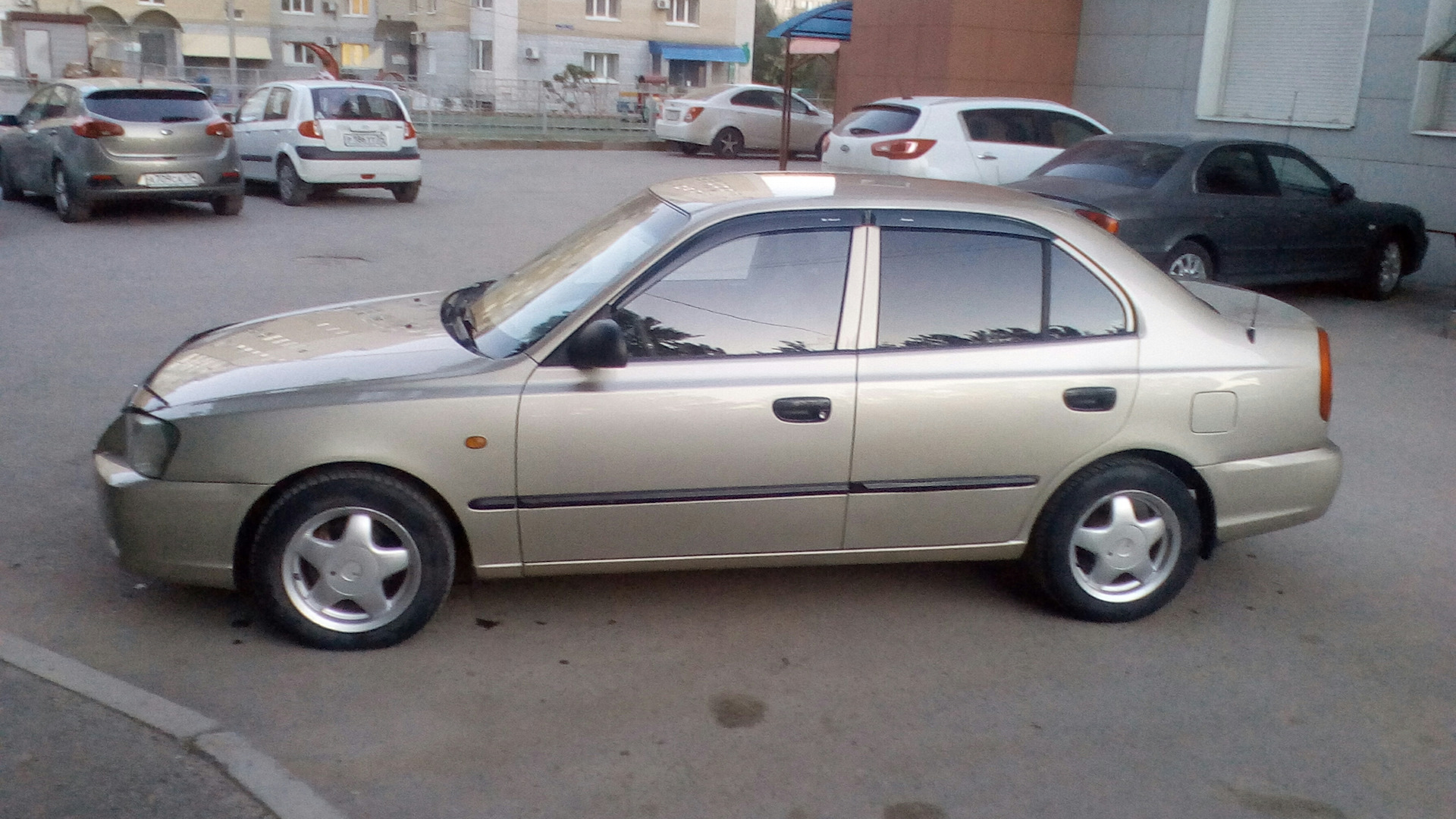 Hyundai Accent 2000