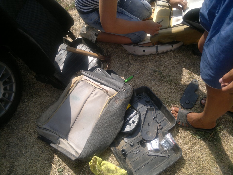 замена обшивки передних сидений! — Lada 21120, 1,5 л, 2001 года ...