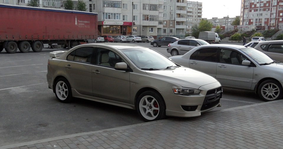 Mitsubishi Lancer 10 Р±РµР¶РµРІС‹Р№