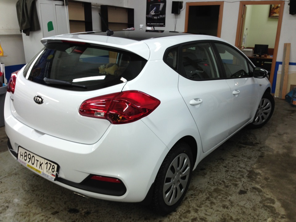 Kia Ceed ed черная крыша