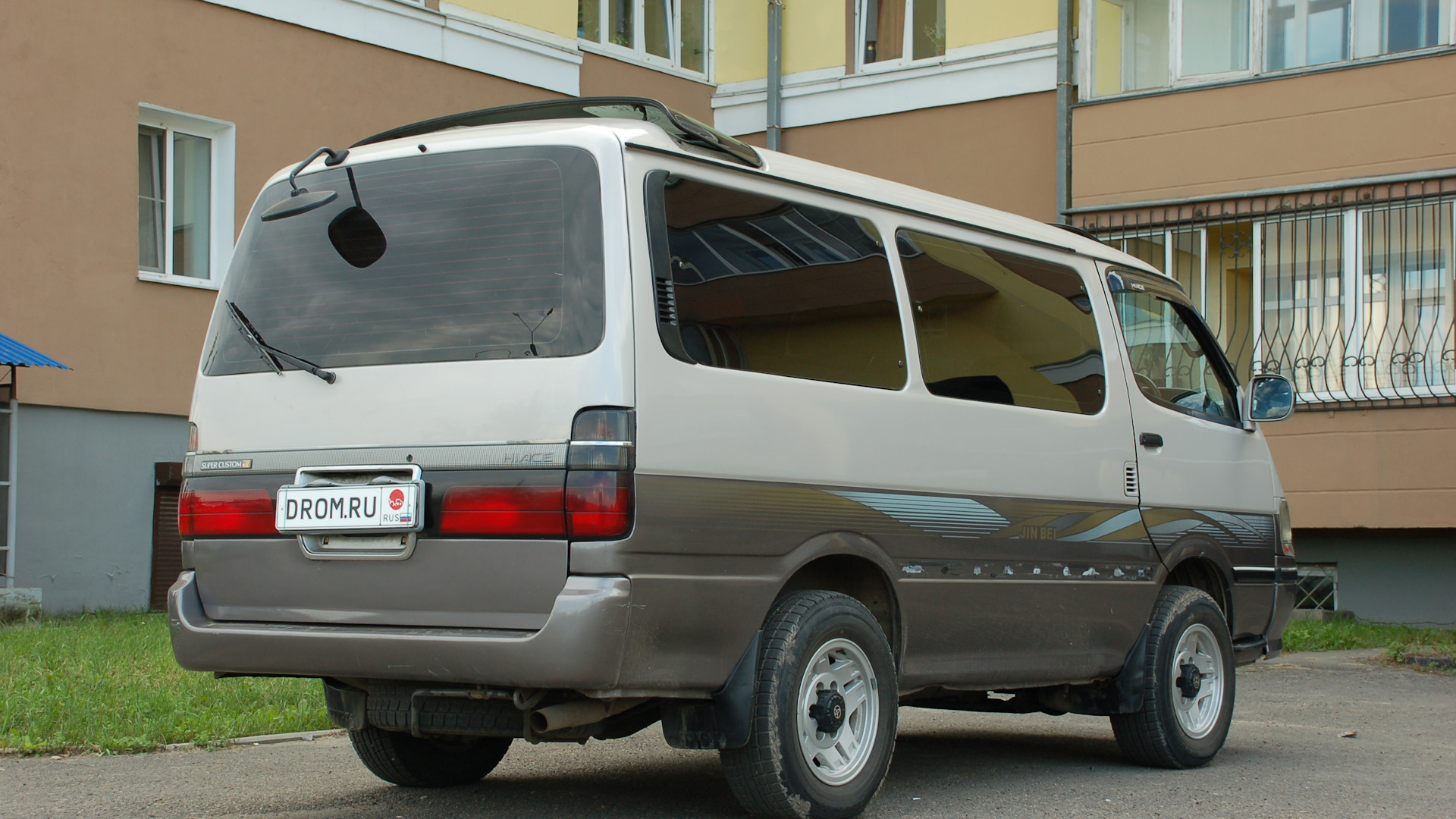 Toyota HiAce (H100) 4.0 бензиновый 1998 | UZH106:Тихо,быстро,мягко на DRIVE2