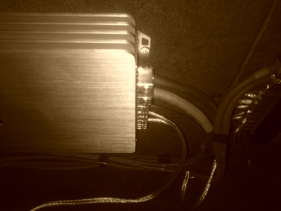 Переделка аудиосистемы. — Lada Приора хэтчбек, 1,6 л, 2009 года ...