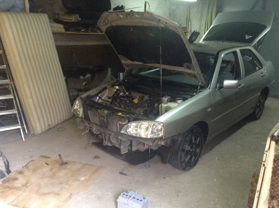 Разобрал морду. Повреждения после встречи с большой собакой на скорости ...