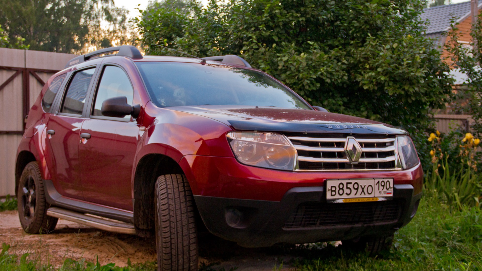 Renault Duster 2014 красный