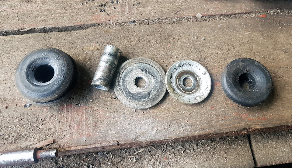 MR491950 Пластина отбойника задней по Mitsubishi | Запчасти на DRIVE2