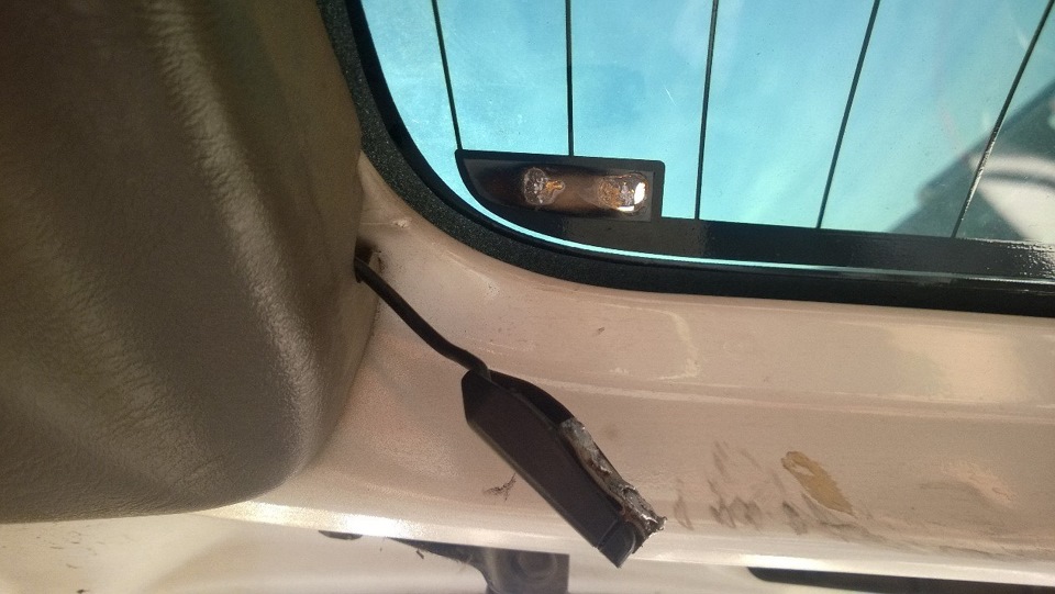 Отломал клемму обогрева стекла — что и как делать ? Нид хелп ! — Toyota ...