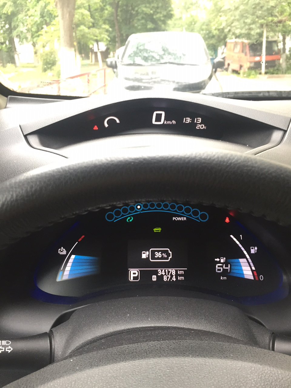Фото в бортжурнале Nissan Leaf (1G)